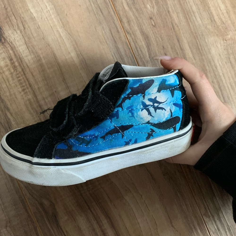 Toddler shark print vans